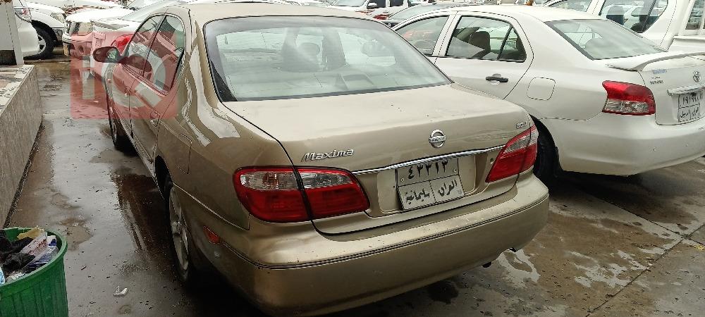 نيسان ماكسيما